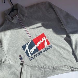 Tommy Hilfiger Denim Gray ZIP Up *NEW* Size M